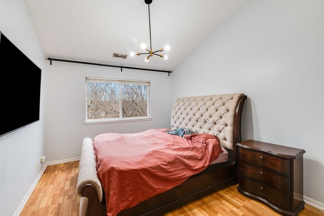 8257 Ripple Ridge, Darien, IL 60561