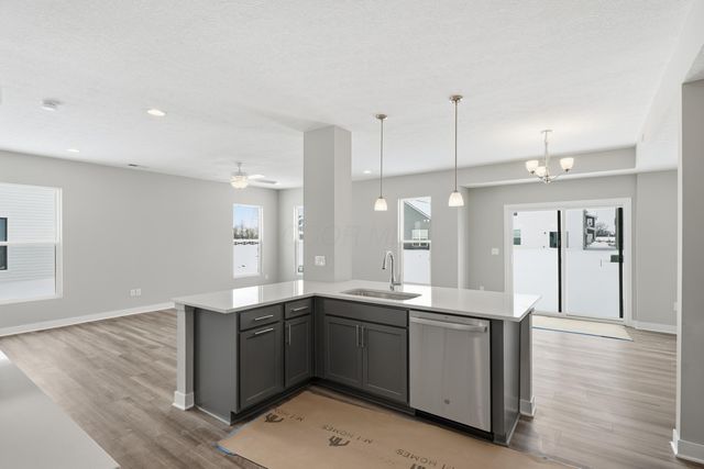 5492 Fawnsbury Court, Powell, OH 43065