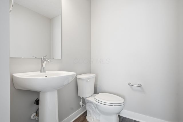 5492 Fawnsbury Court, Powell, OH 43065