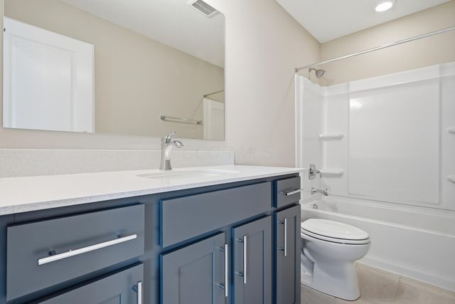 5492 Fawnsbury Court, Powell, OH 43065