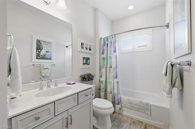 7542 Cypress Walk DR, Fort Myers, FL 33966
