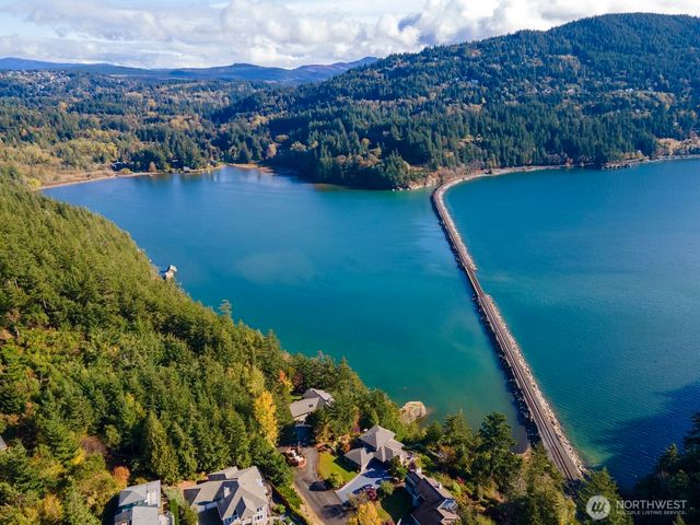 417 Arbutus Place, Bellingham, WA 98225