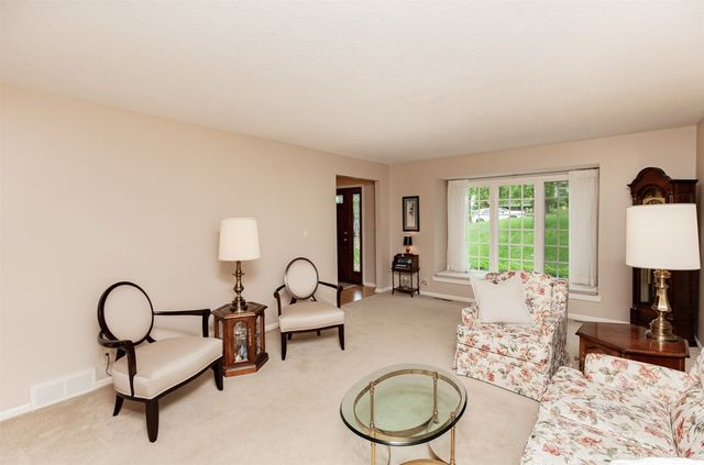 3500 Skyline Drive, Des Moines, IA 50310