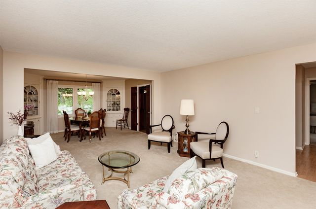 3500 Skyline Drive, Des Moines, IA 50310