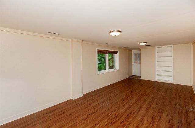 3500 Skyline Drive, Des Moines, IA 50310