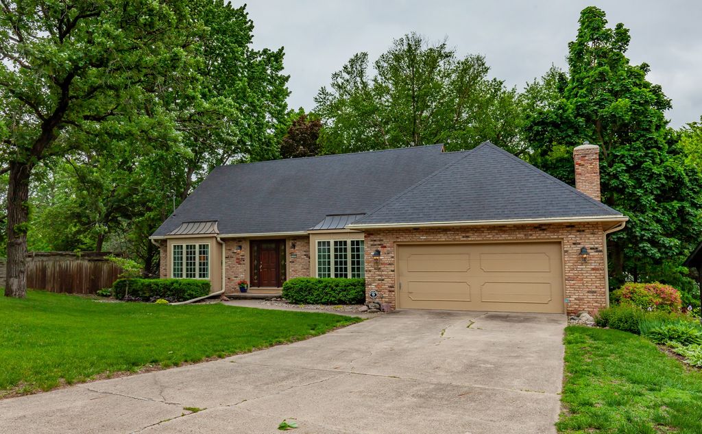 3500 Skyline Drive, Des Moines, IA 50310