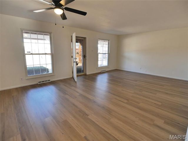 1258 Belgrove Drive, St Louis, MO 63137