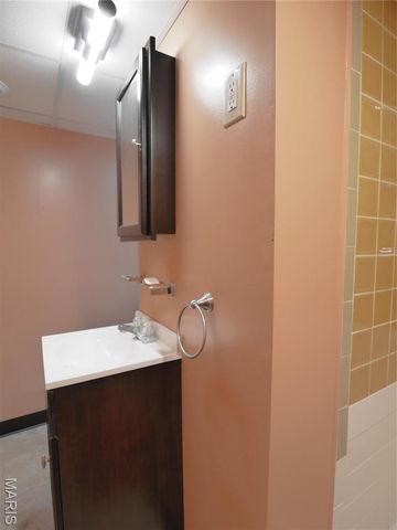 1258 Belgrove Drive, St Louis, MO 63137