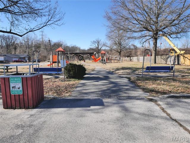 1258 Belgrove Drive, St Louis, MO 63137