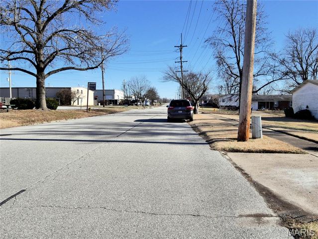 1258 Belgrove Drive, St Louis, MO 63137