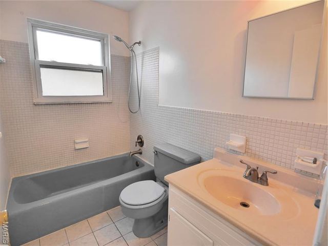 1258 Belgrove Drive, St Louis, MO 63137