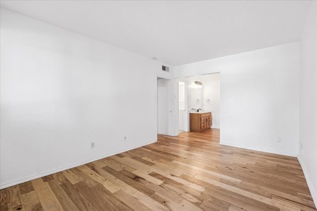 505 W 7th ST 105, Austin, TX 78701