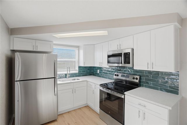 3104 SALISBURY DRIVE, Holiday, FL 34691