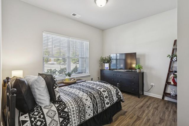 6027 Whitetail Deer Run, Mableton, GA 30126