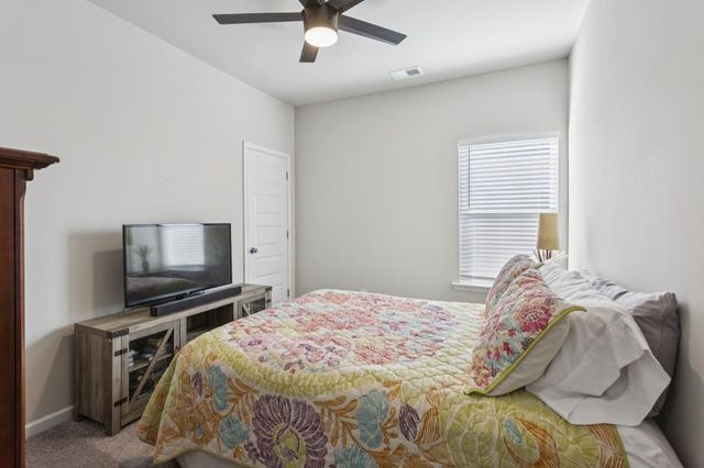 6027 Whitetail Deer Run, Mableton, GA 30126