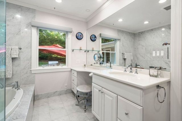 19 Druid Hill Rd, Newton, MA 02461