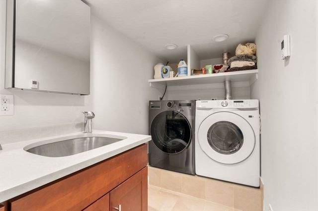 19 Druid Hill Rd, Newton, MA 02461
