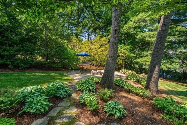 19 Druid Hill Rd, Newton, MA 02461