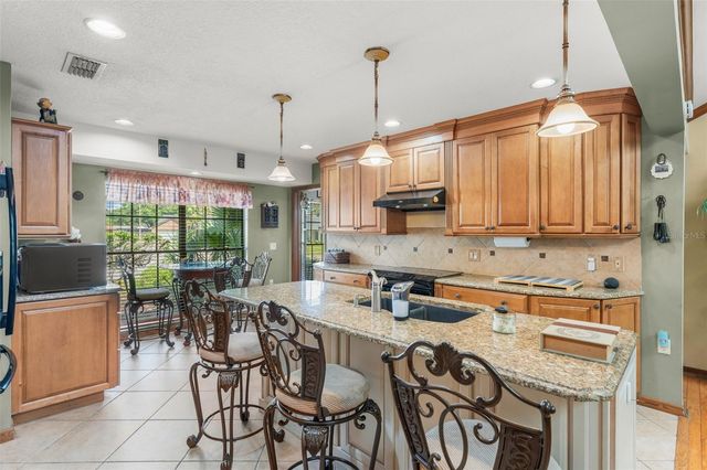 1341 S RIDGE LAKE CIRCLE, Longwood, FL 32750