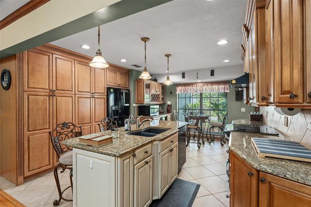 1341 S RIDGE LAKE CIRCLE, Longwood, FL 32750
