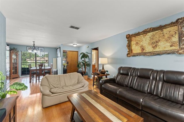 1341 S RIDGE LAKE CIRCLE, Longwood, FL 32750