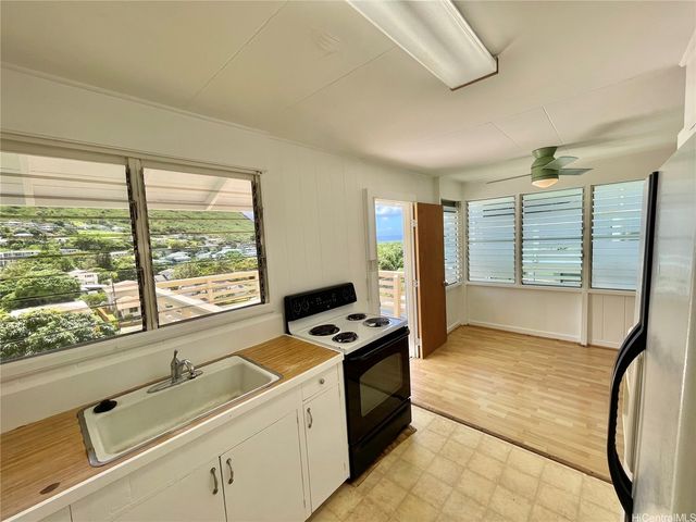 777 Ahuwale Street, Honolulu, HI 96821