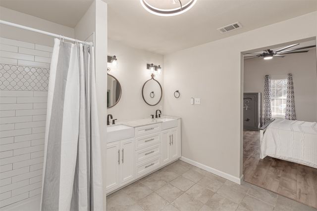 819 Beech Street, Bonham, TX 75418