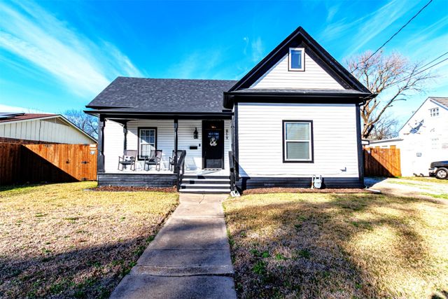 819 Beech Street, Bonham, TX 75418