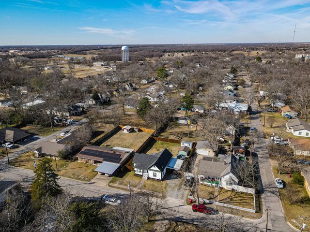 819 Beech Street, Bonham, TX 75418