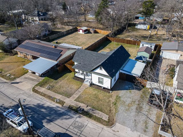 819 Beech Street, Bonham, TX 75418