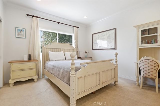 125 El Porto, Manhattan Beach, CA 90266