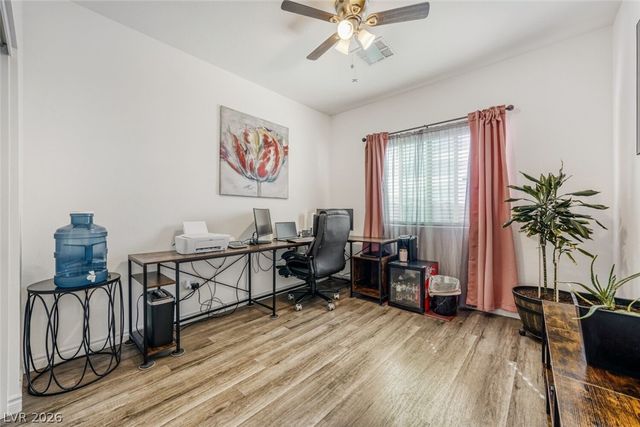 828 Grand Country Avenue, North Las Vegas, NV 89086