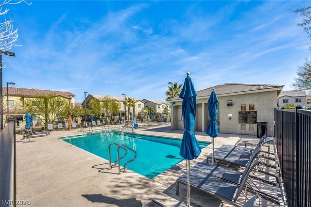 828 Grand Country Avenue, North Las Vegas, NV 89086