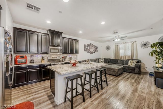 828 Grand Country Avenue, North Las Vegas, NV 89086