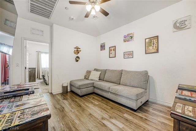 828 Grand Country Avenue, North Las Vegas, NV 89086