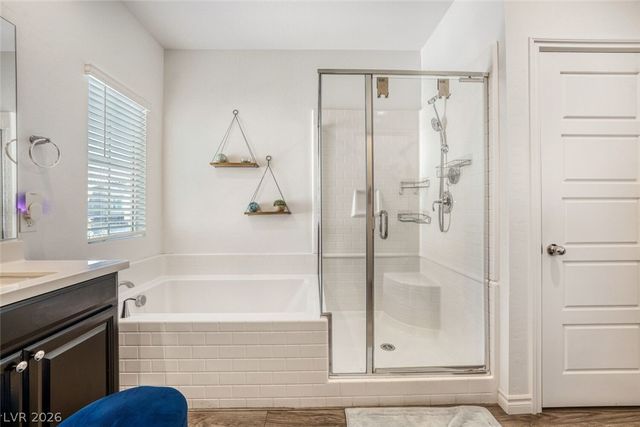 828 Grand Country Avenue, North Las Vegas, NV 89086