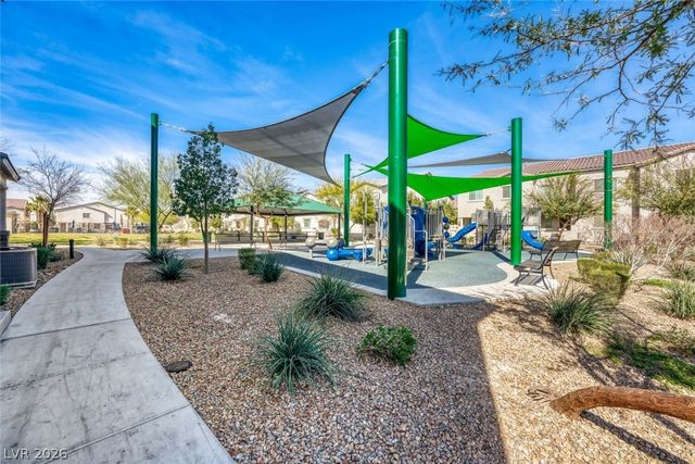 828 Grand Country Avenue, North Las Vegas, NV 89086