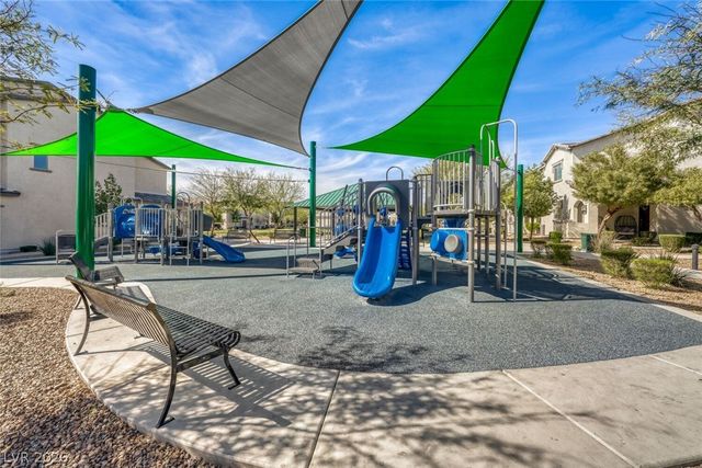 828 Grand Country Avenue, North Las Vegas, NV 89086