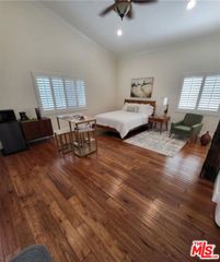 4956 Doman Avenue, Tarzana, CA 91356
