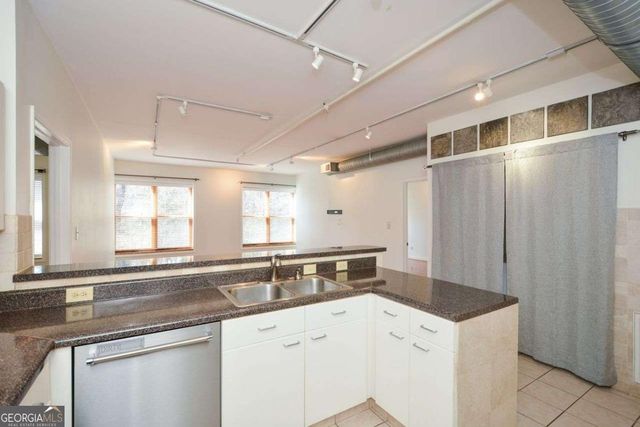 445 N Sessions Street NW 1102, Marietta, GA 30060