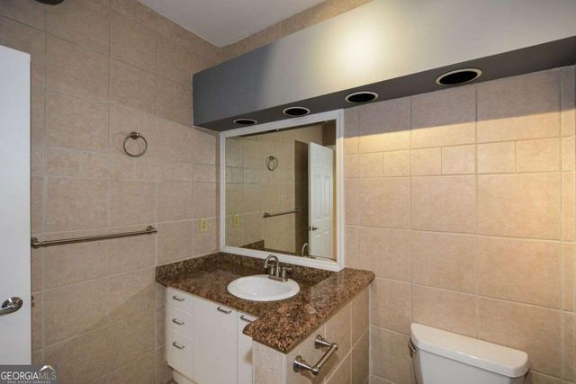 445 N Sessions Street NW 1102, Marietta, GA 30060