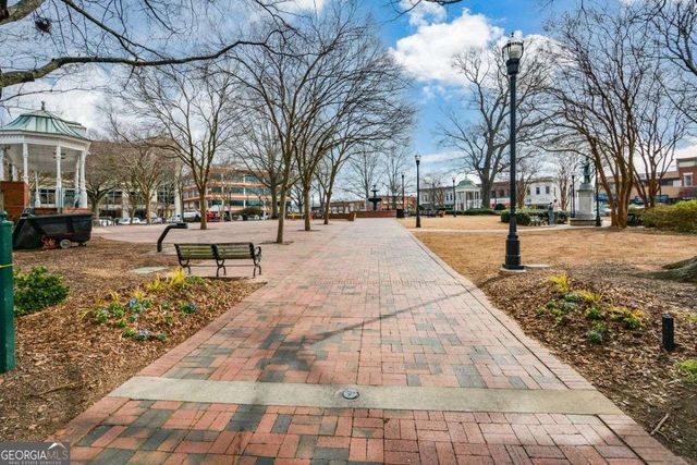 445 N Sessions Street NW 1102, Marietta, GA 30060