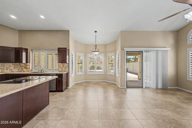 1043 W IRIS Drive, Gilbert, AZ 85233