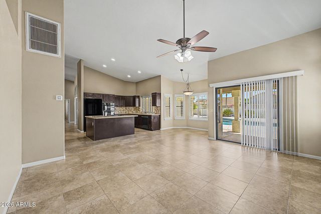 1043 W IRIS Drive, Gilbert, AZ 85233