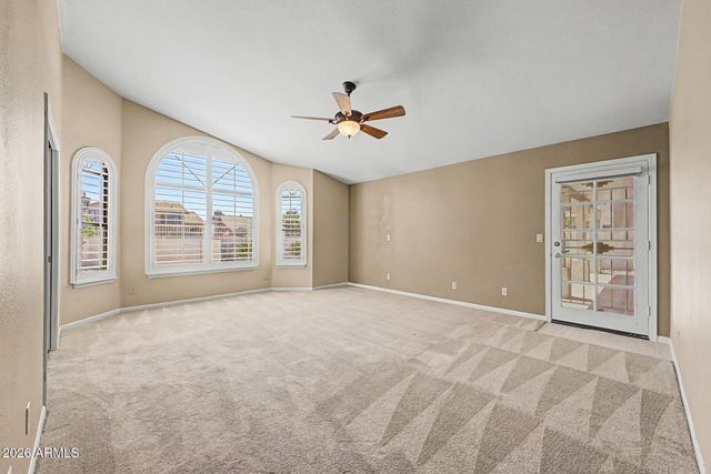 1043 W IRIS Drive, Gilbert, AZ 85233