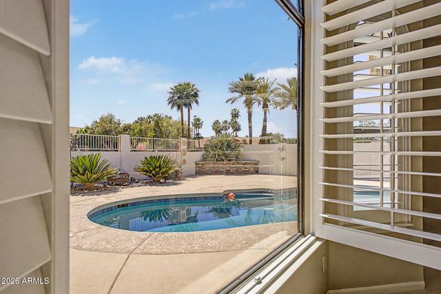 1043 W IRIS Drive, Gilbert, AZ 85233