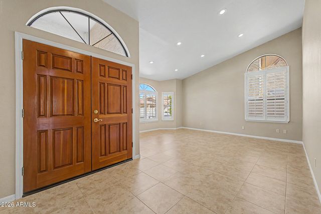 1043 W IRIS Drive, Gilbert, AZ 85233