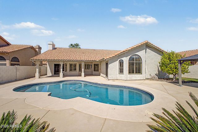 1043 W IRIS Drive, Gilbert, AZ 85233