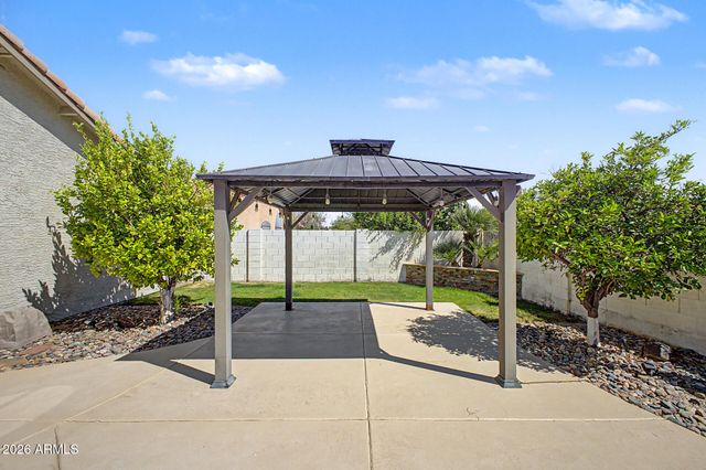 1043 W IRIS Drive, Gilbert, AZ 85233