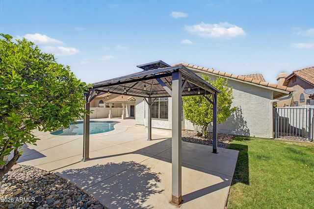 1043 W IRIS Drive, Gilbert, AZ 85233